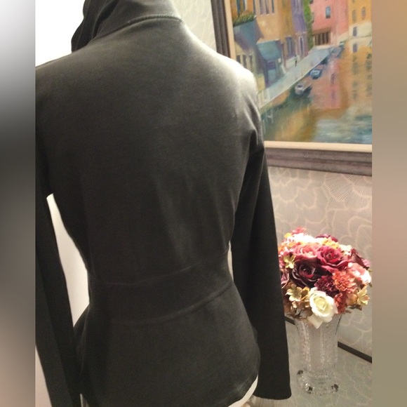Stylish Black Women's Jacket - Picture 7 of 9